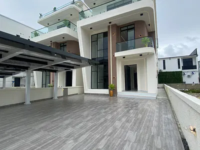 5 Bedroom Fully Detached Duplex — Lekki, Lagos