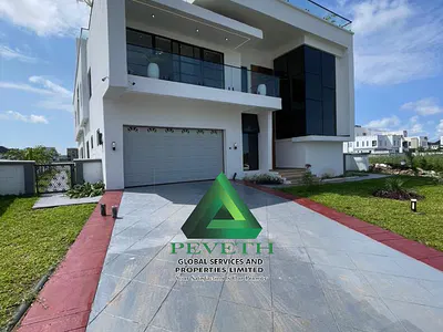 Contemporary 6 Bedroom Fully Detached Duplex + BQ, Pool, Gym, Cinema — VGC, Lekki, Lagos