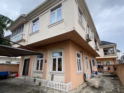 Semi-Masters Room in a Shared Apartment — Bera Estate, Chevron Drive, Lekki, Lagos