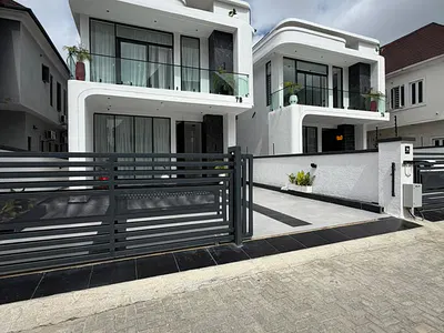 Elegant 5 Bedroom Detached House — Lekki, Lagos