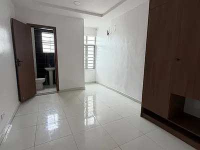 1 Bedroom Self Contain in Serviced Estate — Lekki, Lagos