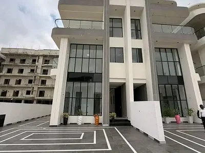 5 Bedroom Semi-Detached House — Lekki, Lagos