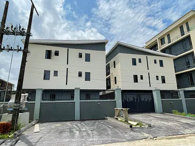 Newly Built 2 Bedroom Apartment with 24HRS Power Supply — Lekki Phase 1, Lekki, Lagos