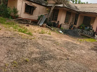 2400SQM Residential Land with Old Colonial Bungalow — Kobiowu Crescent, Iyaganku, Ibadan, Oyo