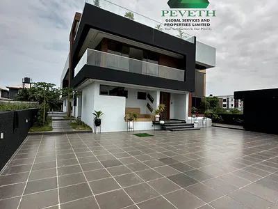 Luxury 5 Bedroom Fully Detached Duplex + BQ, Pool, Gym, Cinema — Ajah, Lagos