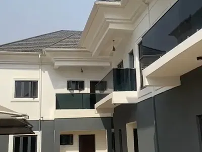 Luxury Fully Furnished 4 Unit 2&3 Bedroom Flat, with Gen.inverter, Cofo — Jahi, Abuja