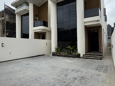 5 Bedroom Detached Duplex — Lekki, Lagos