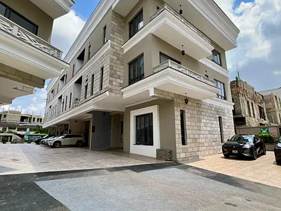 5 Bedroom Terraced Duplex with Pool and Gym — Ikoyi, Lagos