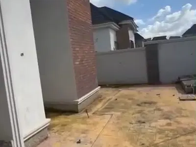 3 Bedrooms Bungalow — Pyakasa Estate Axis, Lugbe District, Abuja