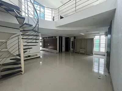 5 Bedroom Detached House with Service Quarters — Ikoyi, Lagos