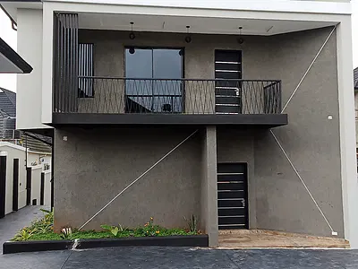 Luxury 6-Bedroom Duplex with Pool — 3rd Close, Federal Housing Estate (Malaysia Estate), Asaba, Delta