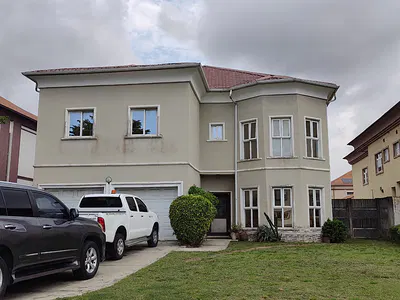 5 Bedroom Detached House — Lekki, Lagos