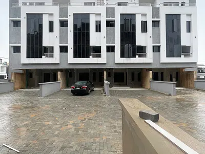 4 Bedroom Penthouse — Lekki, Lagos