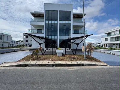 Majestic 5 Bedroom Semi-Detached Duplex with Swimming Pool, Rooftop — Lekki, Lagos