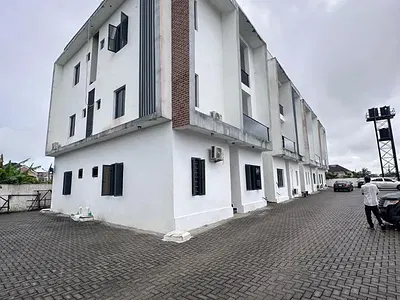 Very Spacious 4 Bedroom Apartment — Lekki, Lagos