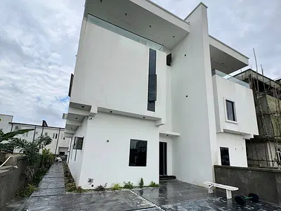 4 Bedroom Triplex with BQ — Gold Town Estate, Rumuodomaya, Port Harcourt, Rivers
