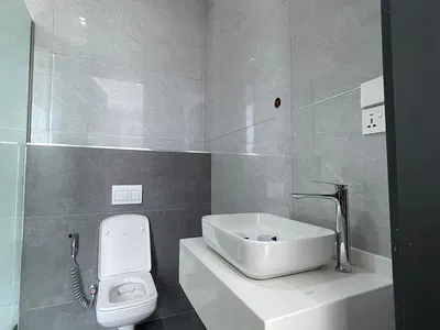 Contemporary 5 Bedroom Fully Detached Duplex + BQ, Pool, Cinema, Study — Ikoyi, Lagos