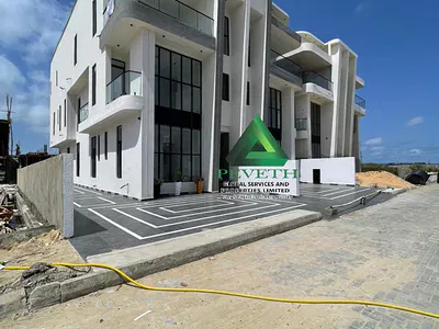 Contemporary 5 Bedroom Semi-Detached Duplex + BQ, Pool, Study, Cinema — Lekki Phase 1, Lekki, Lagos
