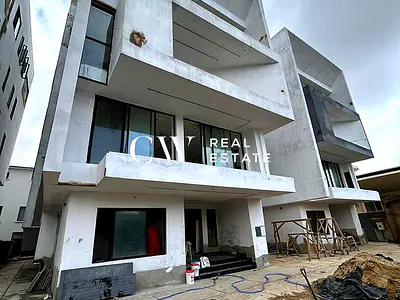 6 Bedroom Detached Home — Ikoyi, Lagos