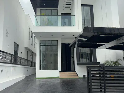 4 Bedroom — Lekki, Lagos
