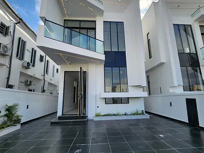 5 Bedroom Fully Detached House with BQ — Lekki, Lagos
