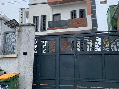 4 Bedroom House with a Room BQ — Surulere, Lagos