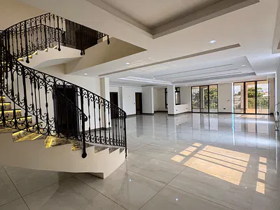 5 Bedroom Luxury Maisonette Penthouse — Ikoyi, Lagos