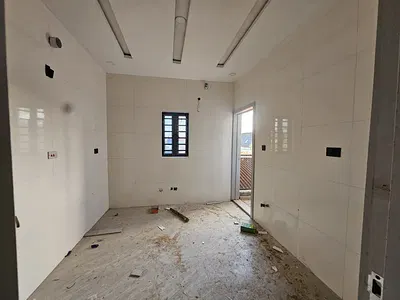 3 Bedrooms Flat with En-Suite Bedrooms — Brook Estate, Magodo, Lagos