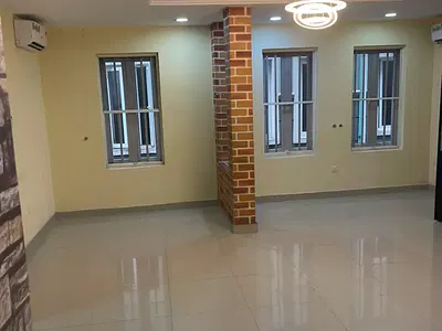 Fantastic 3-Bedroom Apartment with BQ — Estate Maryland, Maryland, Lagos