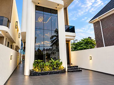 5 Bedroom Fully Detached Duplex with BQ — Eleganza, Ikota, Lekki, Lagos