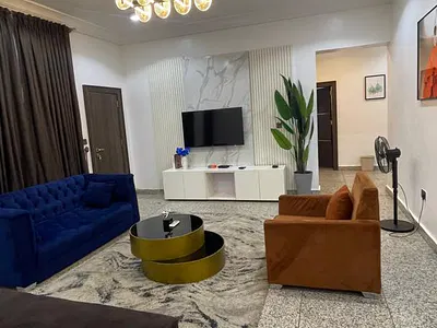Deluxe Three-Bedroom Apartment — Guzape District, Abuja