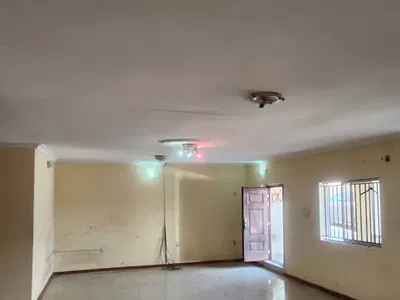 6 Beroom Semi Detached Duplex for Residential or Commercial Used — Ikeja, Lagos