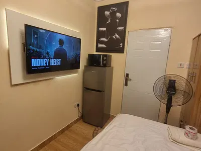 Single Room with 24/7 Power & Fast Unlimited Wifi — Alagomeji, Yaba, Lagos