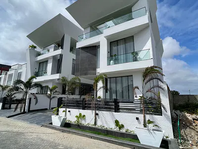 5 Bedroom Detached Duplex — Lekki, Lagos