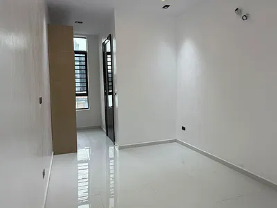 5 Bedroom Detached Duplex — Lekki, Lagos