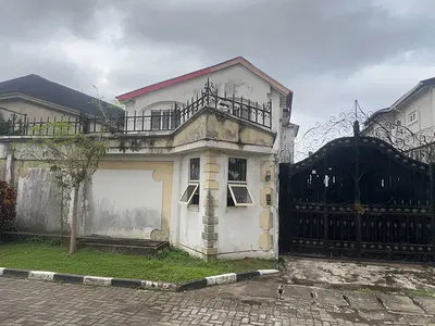 4 Bedroom Detached Duplex with 2 Bedroom BQ — Lekki, Lagos
