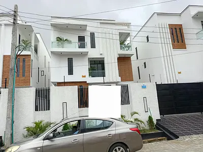Executive Detached 5 Bedroom House on 3 Floors — Osapa, Lekki, Lagos