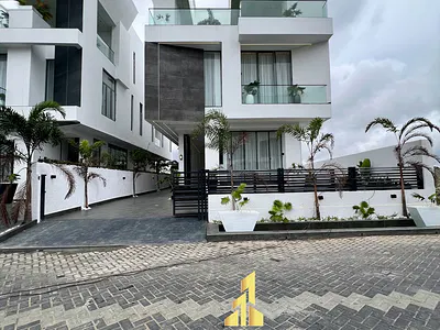 5 Bedroom Detached Duplex with Swimming Pool — Osapa, Lekki, Lagos