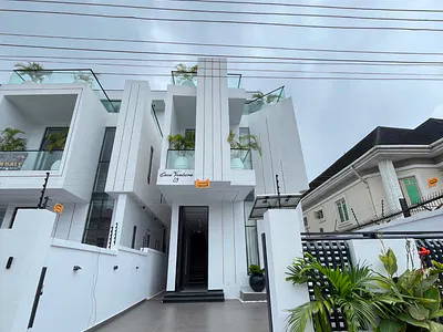 5 Bedroom Detached House with BQ — Ikota, Lekki, Lagos