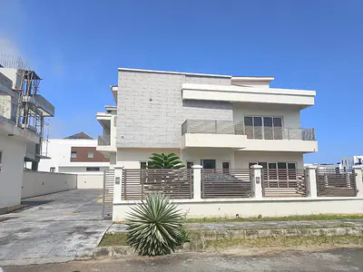 Detached House on 700 SQM Plot — Victoria Island (VI), Lagos