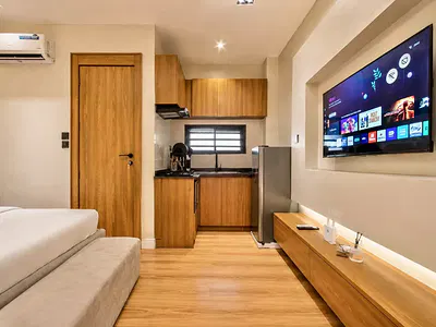 En-Suite Studio Apartment with Pool and Gym — Lekki, Lagos