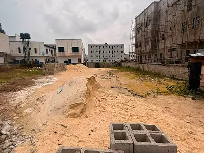 1471SQM Land with Structure — Off Ozumba Nbadiwe, Victoria Island (VI), Lagos