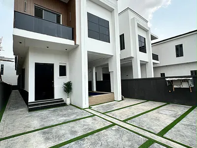 6 Bedroom Detached House with Pool — Ajah, Lagos