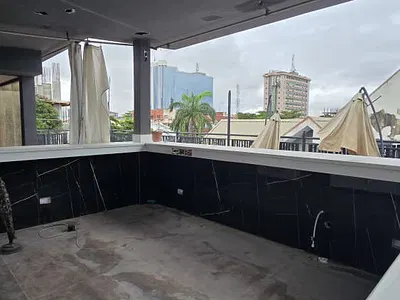 Spacious Building with Rooftop — Victoria Island (VI), Lagos