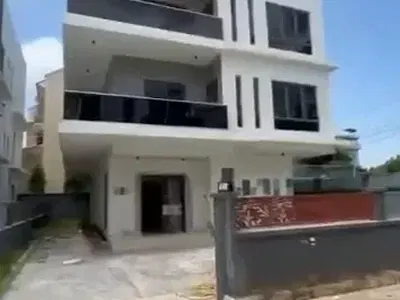6 Bedroom Detached House — Off Milverton Road, Old Ikoyi, Ikoyi, Lagos