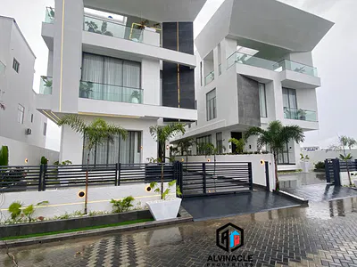 5 Bedroom Detached Duplex — Lekki, Lagos