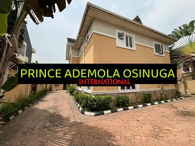 Luxury 5 Bedroom Fully Detached House with 2BQ — Banana Island, Ikoyi, Lagos