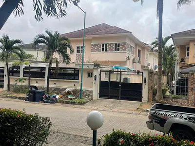 5 Bedroom Fully Detached Duplex — Lekki, Lagos