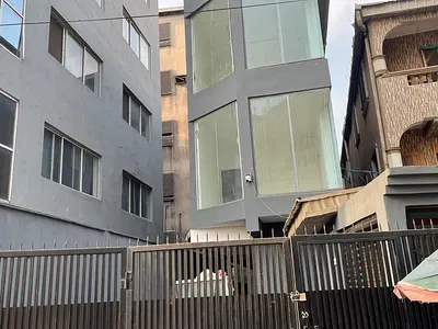 2 Storey Plaza with Penthouse — P&T Roundabout, Obalende, Lagos Island, Lagos