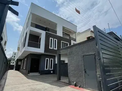 5 Bedroom Detached House with BQ — Ikoyi, Lagos